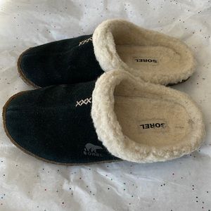 Sorel black slip on slippers